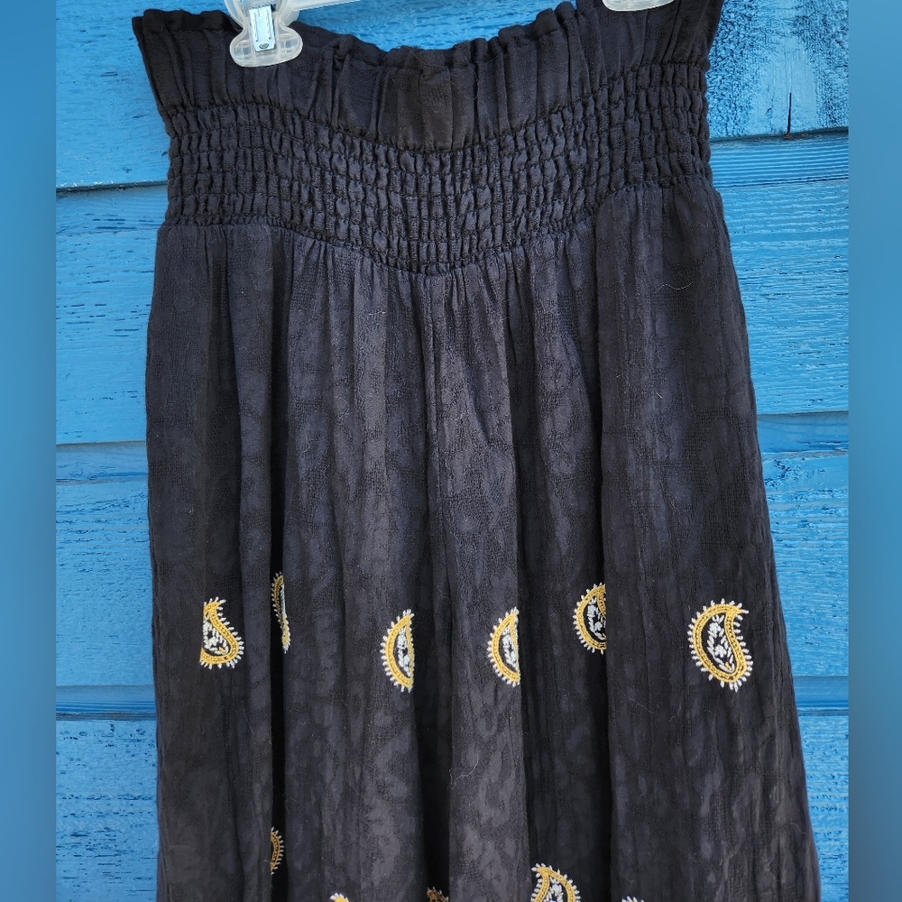 Elegant Black and Gold Women's Wide Leg Pants - Picture 3 of 7